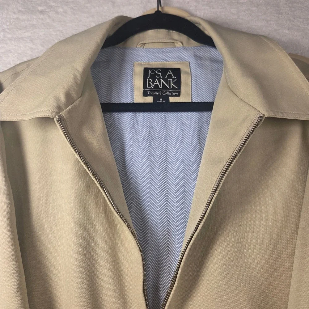 JOS A BANK Traveler Collection Mens Beige Harrington Style Jacket Size Medium